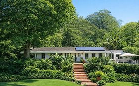 Sensom At Sapphire B&B (Adults Only)